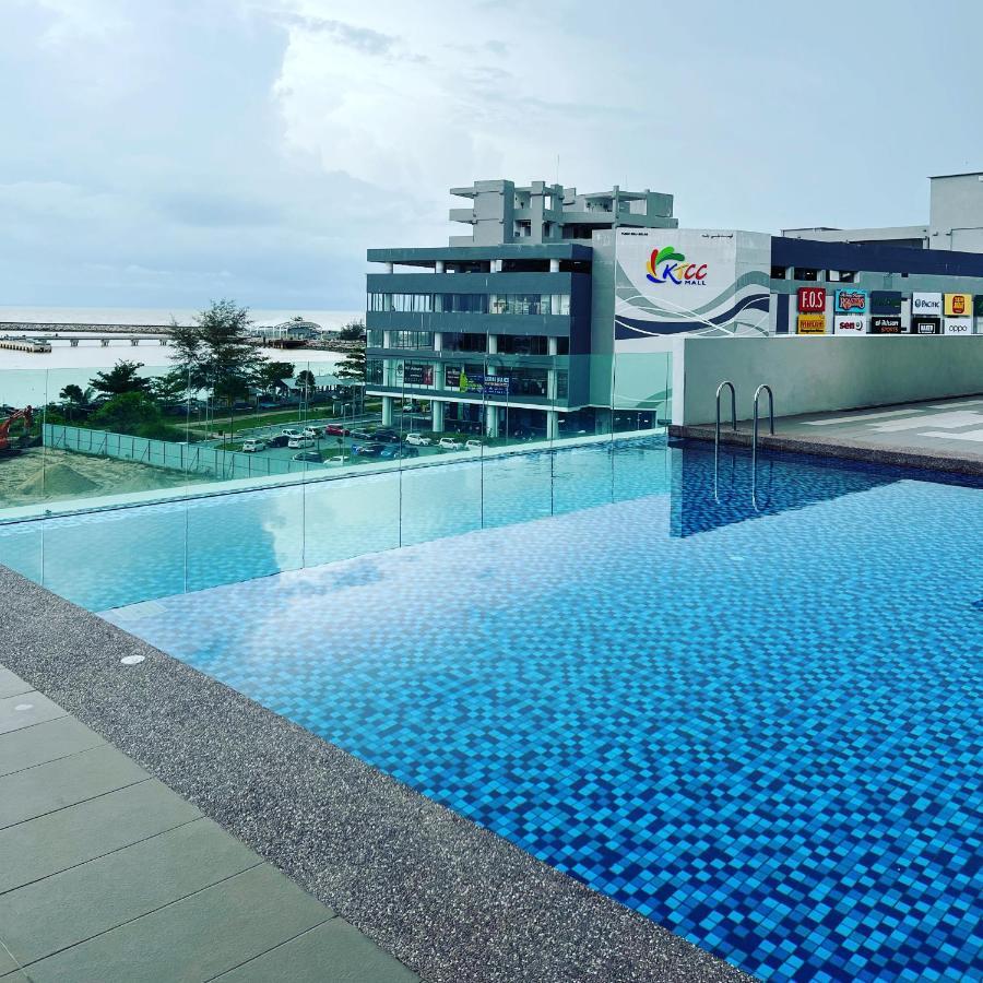 Ureshii Homestay Ladang Tanjung Kuala Terengganu With Pool المظهر الخارجي الصورة